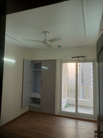 Room in 3 BHK Apartment at The 3C Lotus Panache, Sector 110 – for Rent