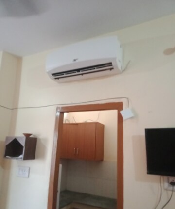 Living Room in 1 BHK Villa at Aliganj – for Rent