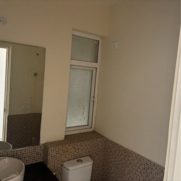 Bathroom in 3.5 BHK Apartment at Silverglades The Melia, Sohna Sector 33 – for Sale