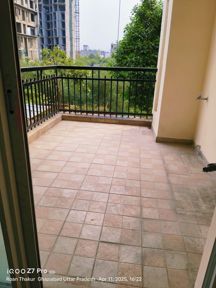 Balcony, gaur-city-7th-avenue 2 Bedroom 1075 Sq.Ft. Apartment In Sector 4, Greater Noida Greater Noida 8512804