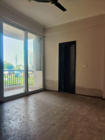 3 BHK Apartment For Rent in Amrapali Golf Homes, Sector 4, Greater Noida