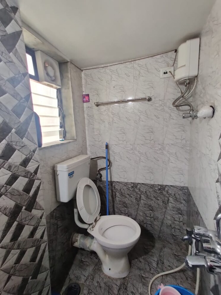 Bathroom, aditya-aryan 2 Bedroom 1050 Sq.Ft. Apartment In Borivali East Mumbai 8512830