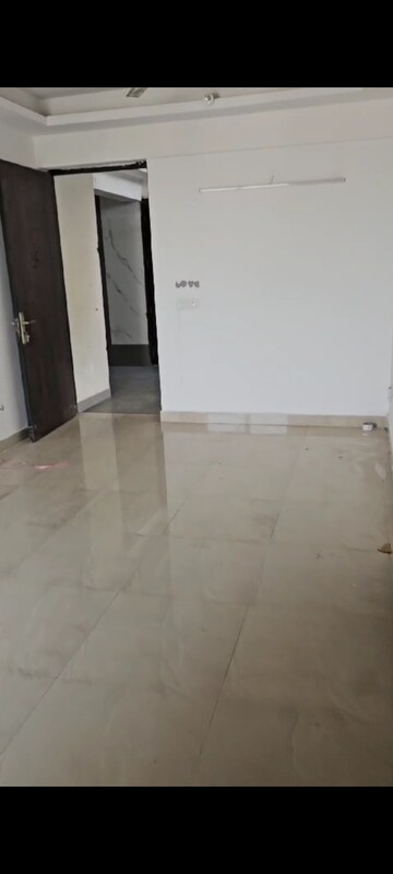 Room in 1 BHK Apartment at AVJ Heightss, Zeta I Greater Noida – for Rent