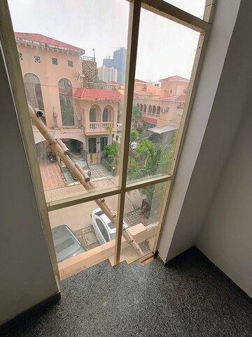 Room in 3 BHK Villa at Amrapali Leisure Valley, Tech Zone 4 Greater Noida – for Rent