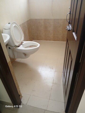 Attached Bathroom in 3 BHK Apartment at Vip Road – for Rent