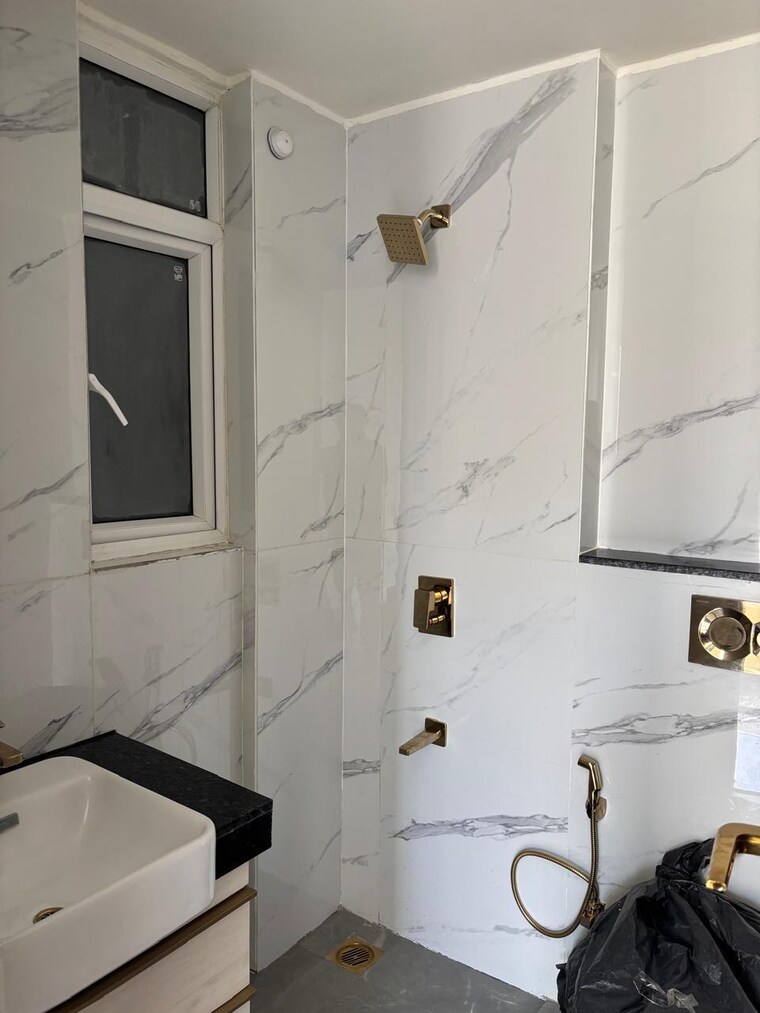 Bathroom, smart-world-orchard 3 Bedroom 1630 Sq.Ft. Apartment In Sector 61 Gurgaon 8512909