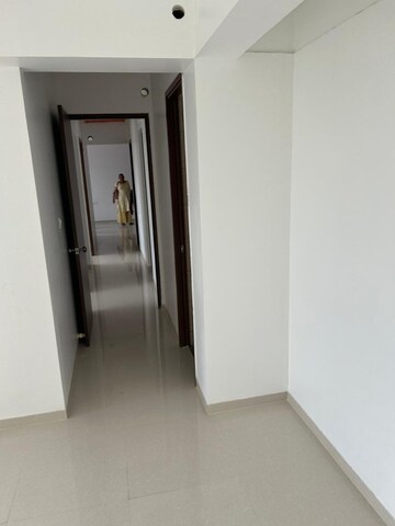 3 BHK Apartment For Rent in Kalpataru Immensa, Kolshet Road