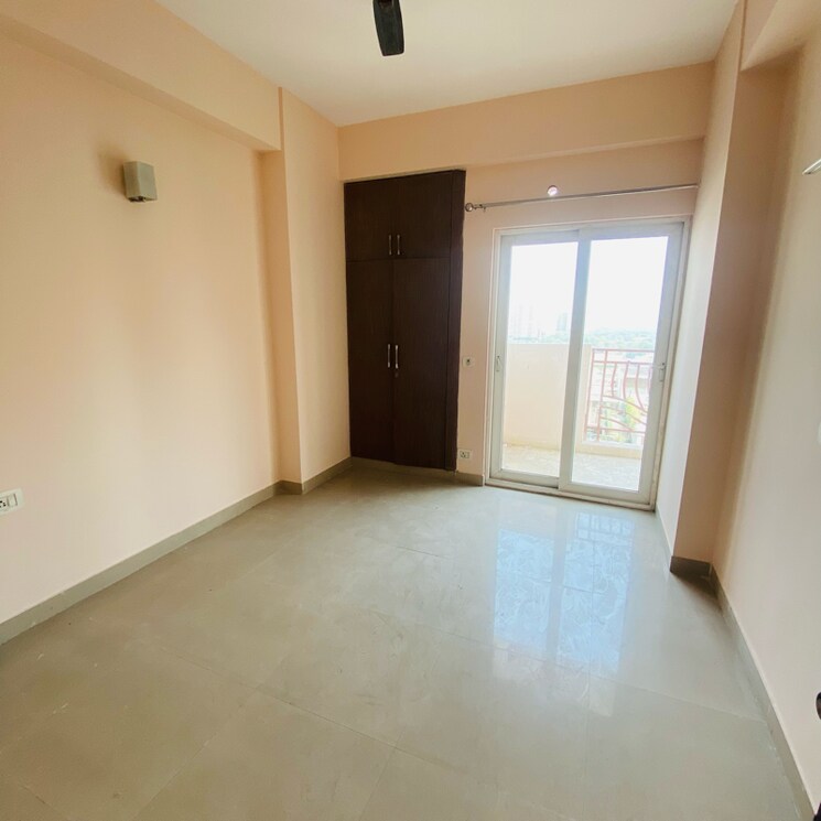 Bedroom, mahagun-moderne 2.5 Bedroom 1250 Sq.Ft. Apartment In Sector 78 Noida 8512920