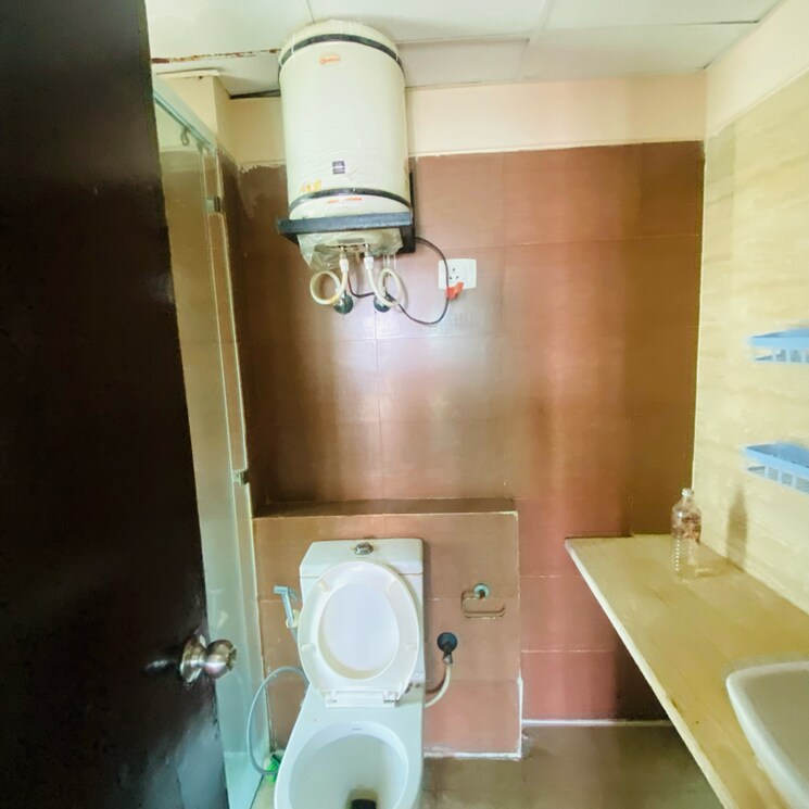Bathroom, mahagun-moderne 2.5 Bedroom 1250 Sq.Ft. Apartment In Sector 78 Noida 8512920