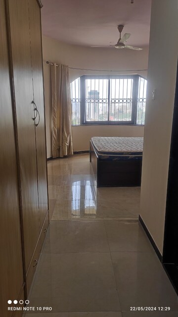 Room in 2 BHK Apartment at Malhar Tower, Goregaon East – for Rent