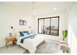 Room in 4 BHK Apartment at Hiranandani Gardens Solitaire, Powai – for Sale