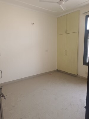 Room in 3 BHK Apartment at Motia Heights, Lohgarh – for Sale