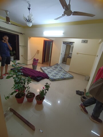 Living Room in 2.5 BHK Apartment at Orlem – for Rent