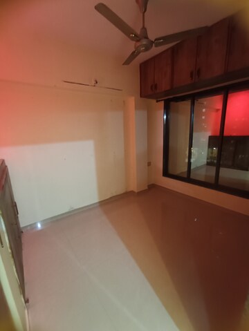 Bedroom in 2.5 BHK Apartment at Orlem – for Rent