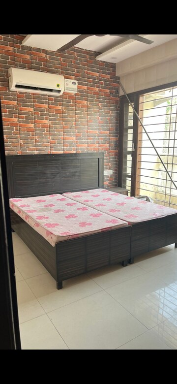 Room in 3 BHK Builder Floor at Mamta Homes, Lohgarh – for Rent
