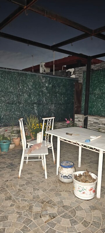 Living Room in 3 BHK Builder Floor at Orchid Island, Sector 51 – for Rent