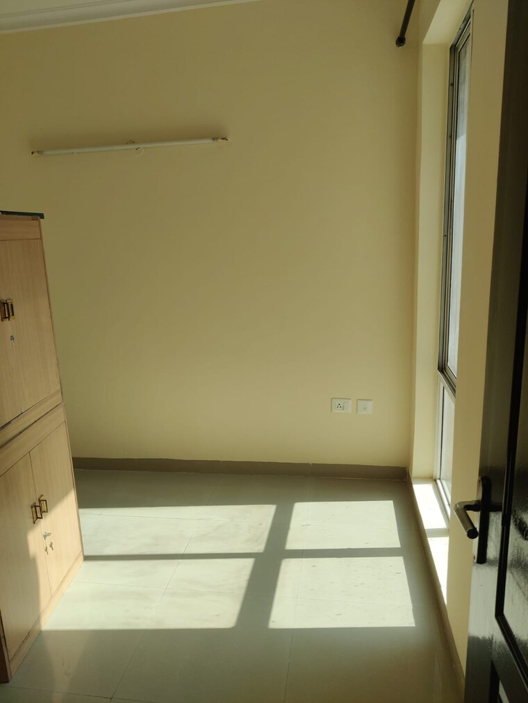 Room, ansal-api-versalia 3 Bedroom 1500 Sq.Ft. Builder Floor In Sector 67a Gurgaon 8513059