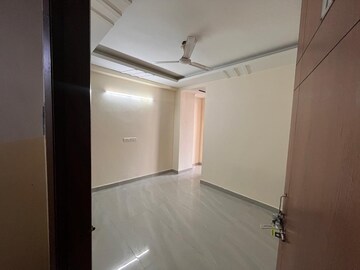2 BHK Builder Floor For Rent in Paryavaran Complex