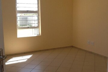 Room in 1 BHK Apartment at Raja Bazar – for Rent