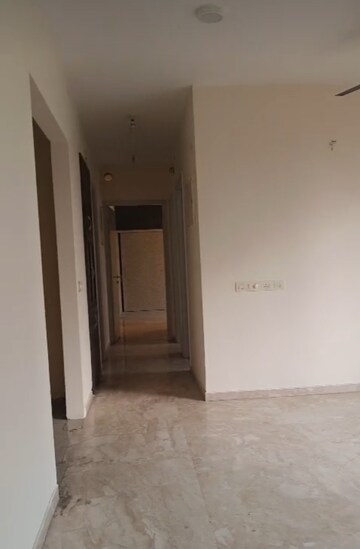 Room in 2.5 BHK Apartment at Hiranandani Estate Rodas Enclave, Ghodbunder Road – for Rent