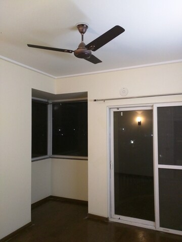 Room in 2.5 BHK Apartment at Unnati Elites Arena, Sector 119 – for Rent