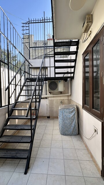  2 BHK Builder Floor at Greater Kailash I – for Rent