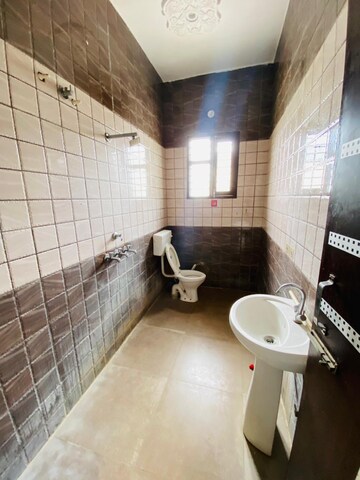 Bathroom in 2 BHK Apartment at Sunny Enclave – for Rent