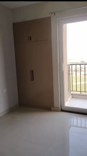 Room in 2 BHK Apartment at Tata Value Homes, Sector 150 – for Sale