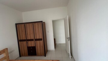 Room in 2 BHK Apartment at Prestige Finsbury Park Hyde, Bagaluru  – for Rent