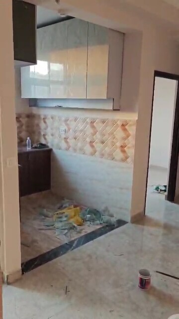 Room in 2 BHK Apartment at Casa Woodstock, Sector 16c Greater Noida – for Rent