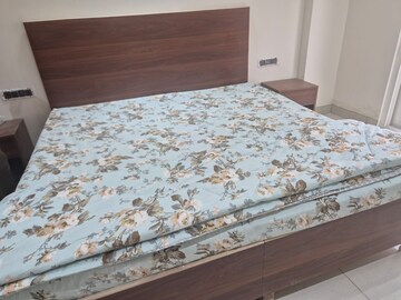 Room in 1 RK Builder Floor at Ansal Sushant Lok I, Sector 43 – for Rent