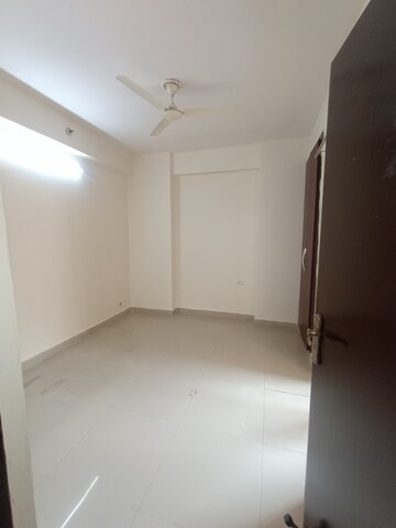 Room in 3 BHK Apartment at Galaxy North Avenue ll, Gaur City 2  – for Rent