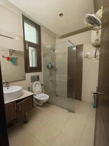 Attached Bathroom in 3 BHK Builder Floor at Panchsheel Park – for Rent