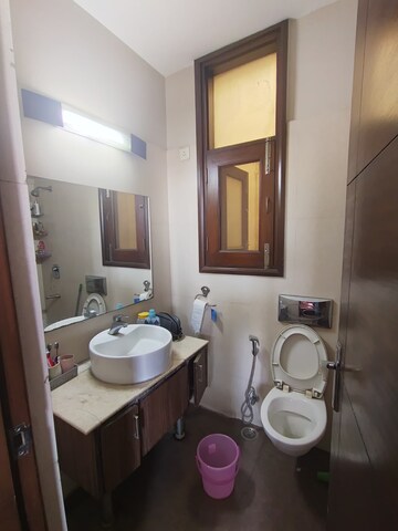 Attached Bathroom in 3 BHK Builder Floor at Panchsheel Park – for Rent