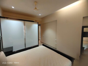 Bedroom in 2 BHK Apartment at Kusum Villa Khar, Khar West – for Rent