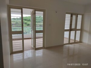 Room in 3 BHK Apartment at Pate Manik Signia, Shivajinagar – for Sale