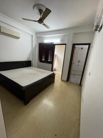 Room in 2 BHK Builder Floor at Chittaranjan Park – for Rent