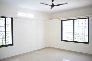 Room in 2.5 BHK Apartment at Sai Silicon Valley CHSL, Balewadi – for Rent