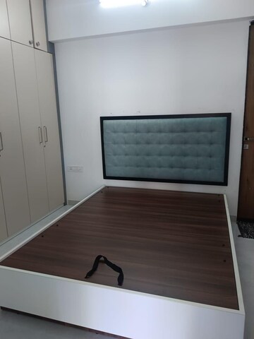 Room in 2 BHK Apartment at Aaiji Vivanta, Balewadi – for Rent