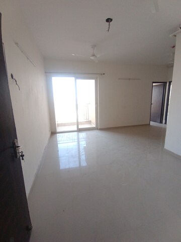 Room in 2 BHK Apartment at Mahagun Mywoods II, Sector 16c Greater Noida – for Rent