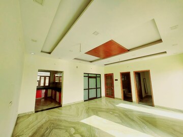 3 BHK Builder Floor For Rent in Sector 2