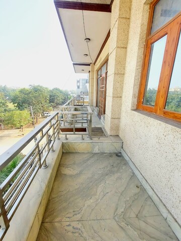 Balcony in 2 BHK Builder Floor at Sector 2 – for Rent