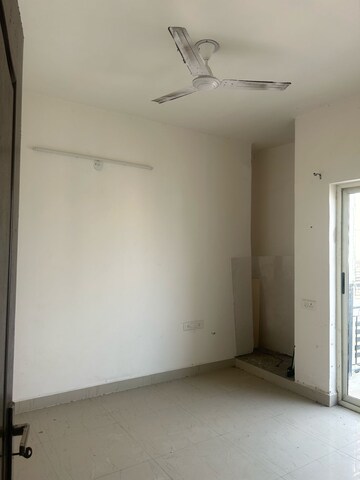 Bedroom in 3 BHK Apartment at Nimbus Express Park View - II, Chi V Greater Noida – for Sale