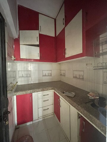 Kitchen in 1.5 BHK Builder Floor at Gtb Enclave – for Rent