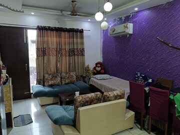 Living Room in 2 BHK Builder Floor at Guru Nanak Enclave, Dhakoli Village – for Rent