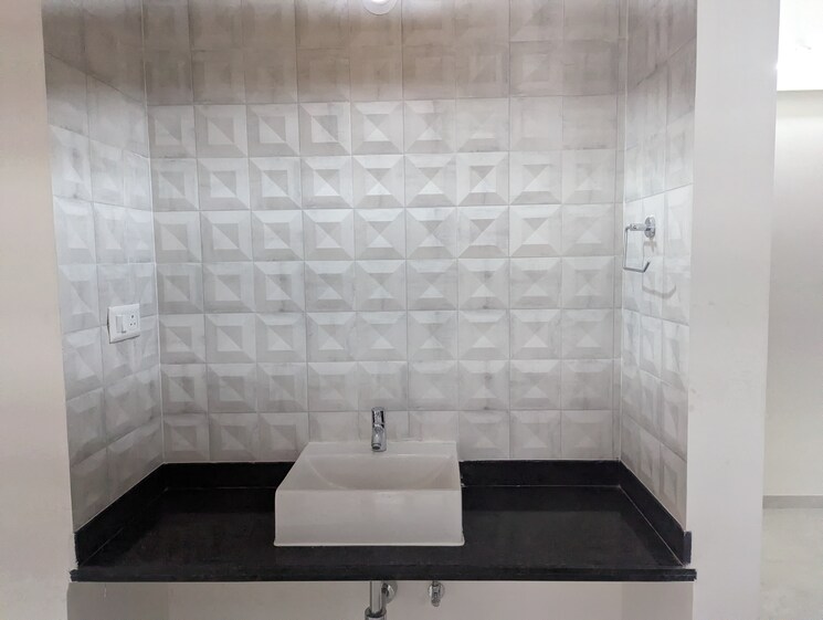 Attached Bathroom, five-star-royal-grace 3 Bedroom 1704 Sq.Ft. Apartment In Aundh Road Pune 8513334