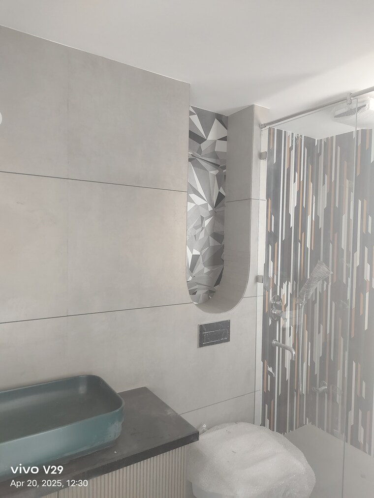 Bathroom, unitech-greenwood-city-apartment 3 Bedroom 180 Sq.Yd. Apartment In Sector 45 Gurgaon 8513367