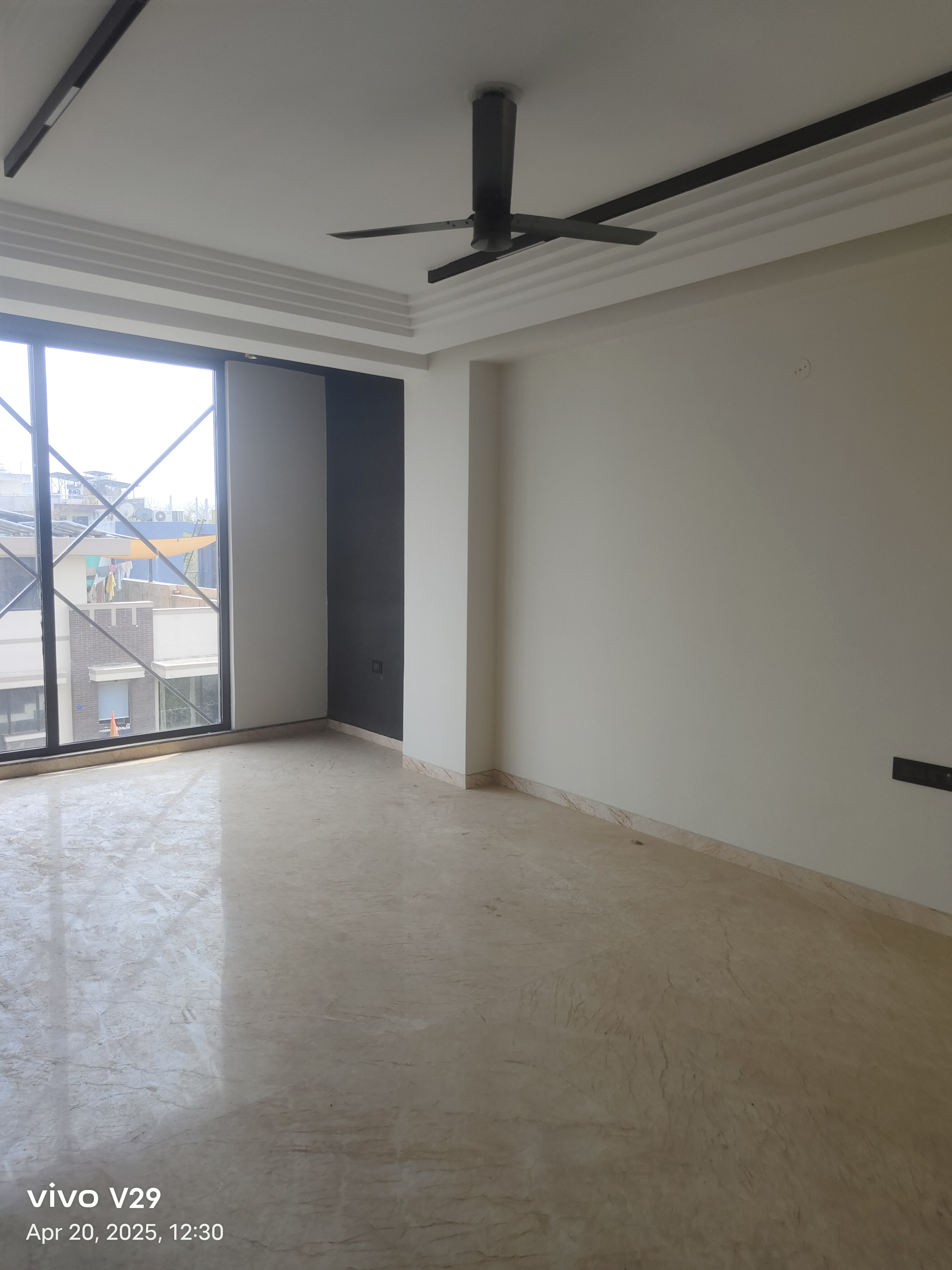 3 BHK 180 Sq.Yd. Apartment in Unitech Greenwood City Apartment