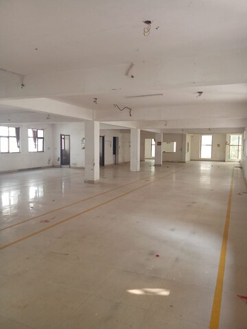  Warehouse For Rent in Sector 63