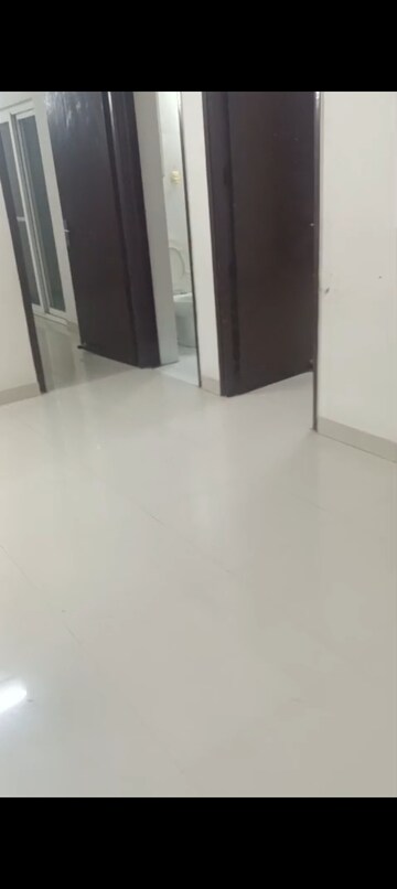 Room in 2 BHK Apartment at Paramount Emotions, Sector 1 Greater Noida – for Rent